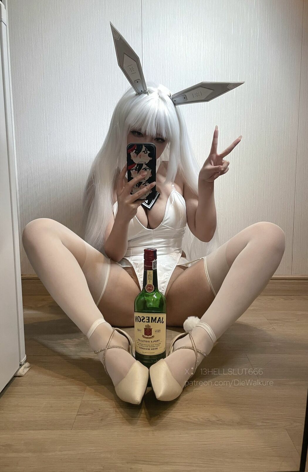 Coser@絞肉姬Walkure – Bunny Blanc (19P)