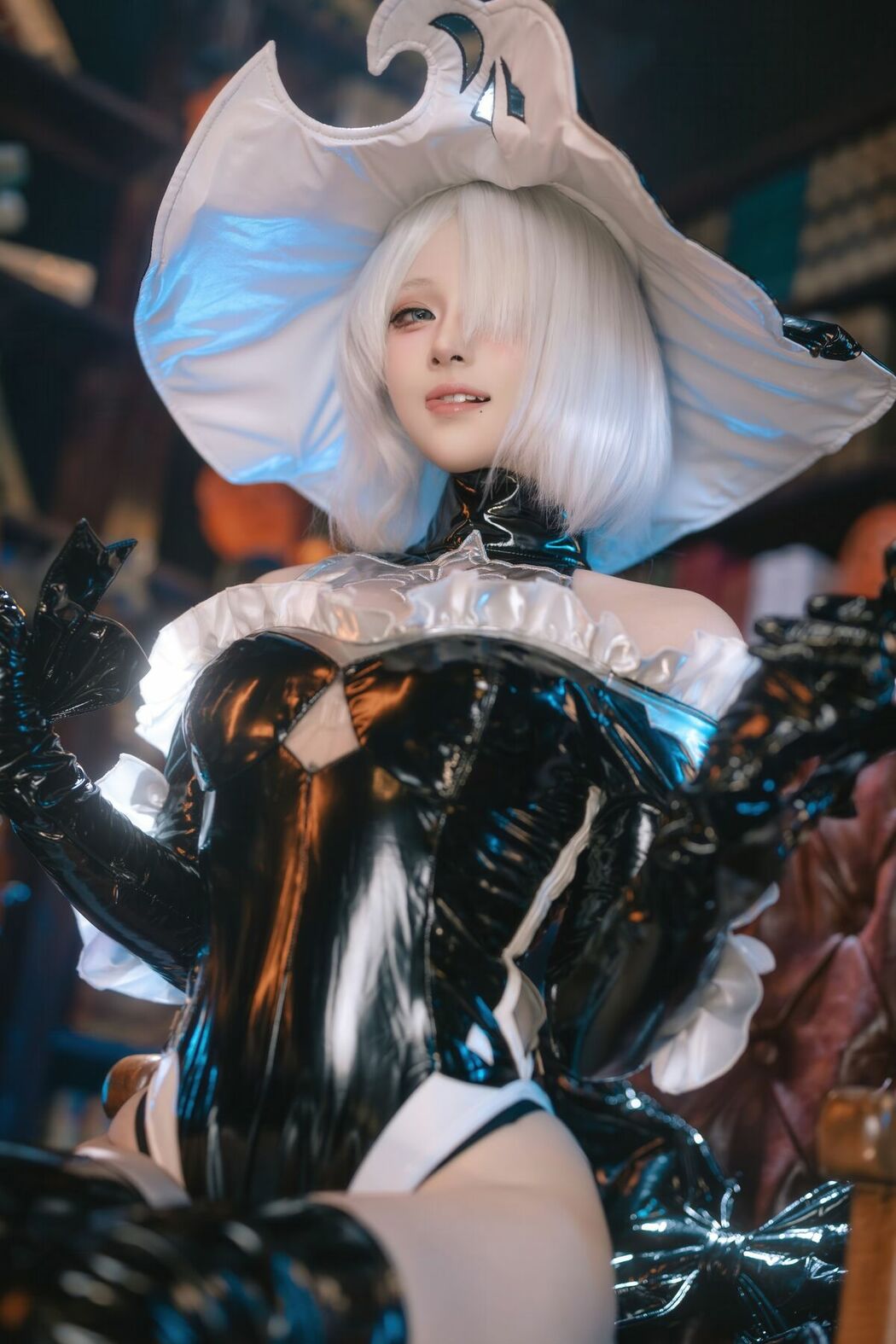 Coser@屿鱼 – 尼尔 机械纪元 2B 万圣女巫同人 (71P)