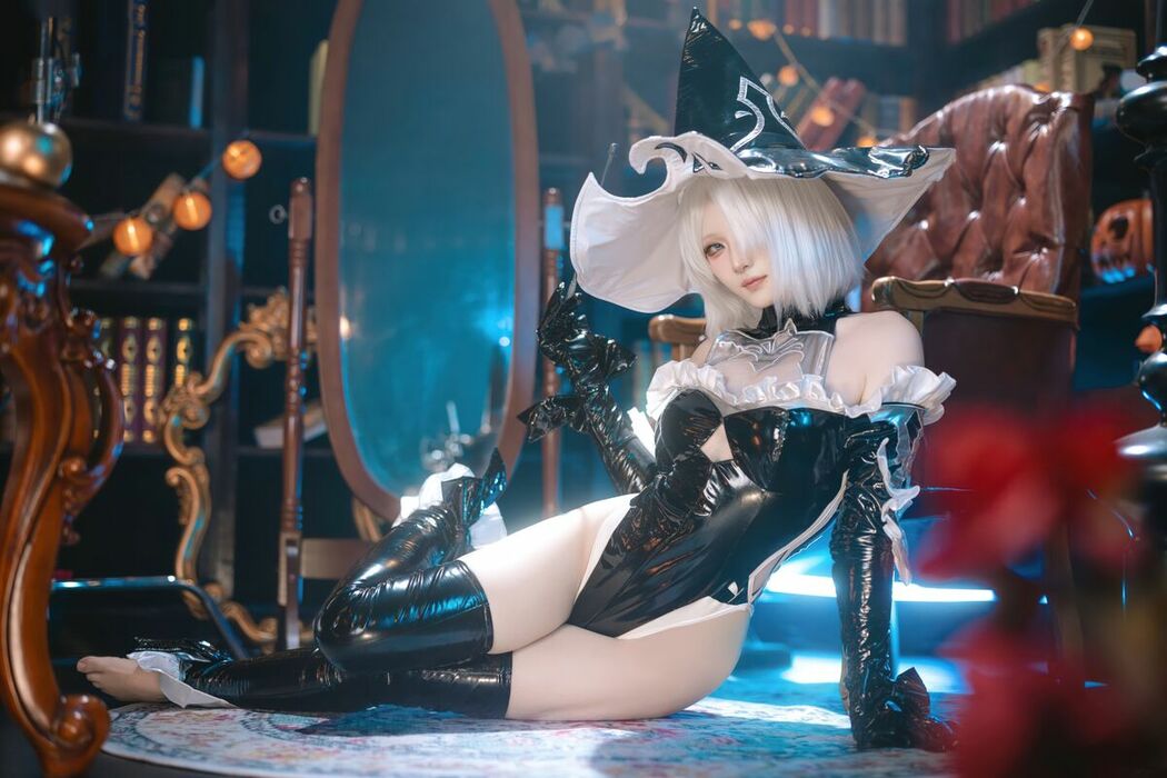 Coser@屿鱼 – 尼尔 机械纪元 2B 万圣女巫同人 (71P)