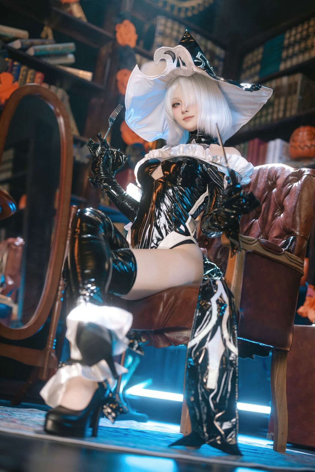 Coser@屿鱼 – 尼尔 机械纪元 2B 万圣女巫同人 (71P)