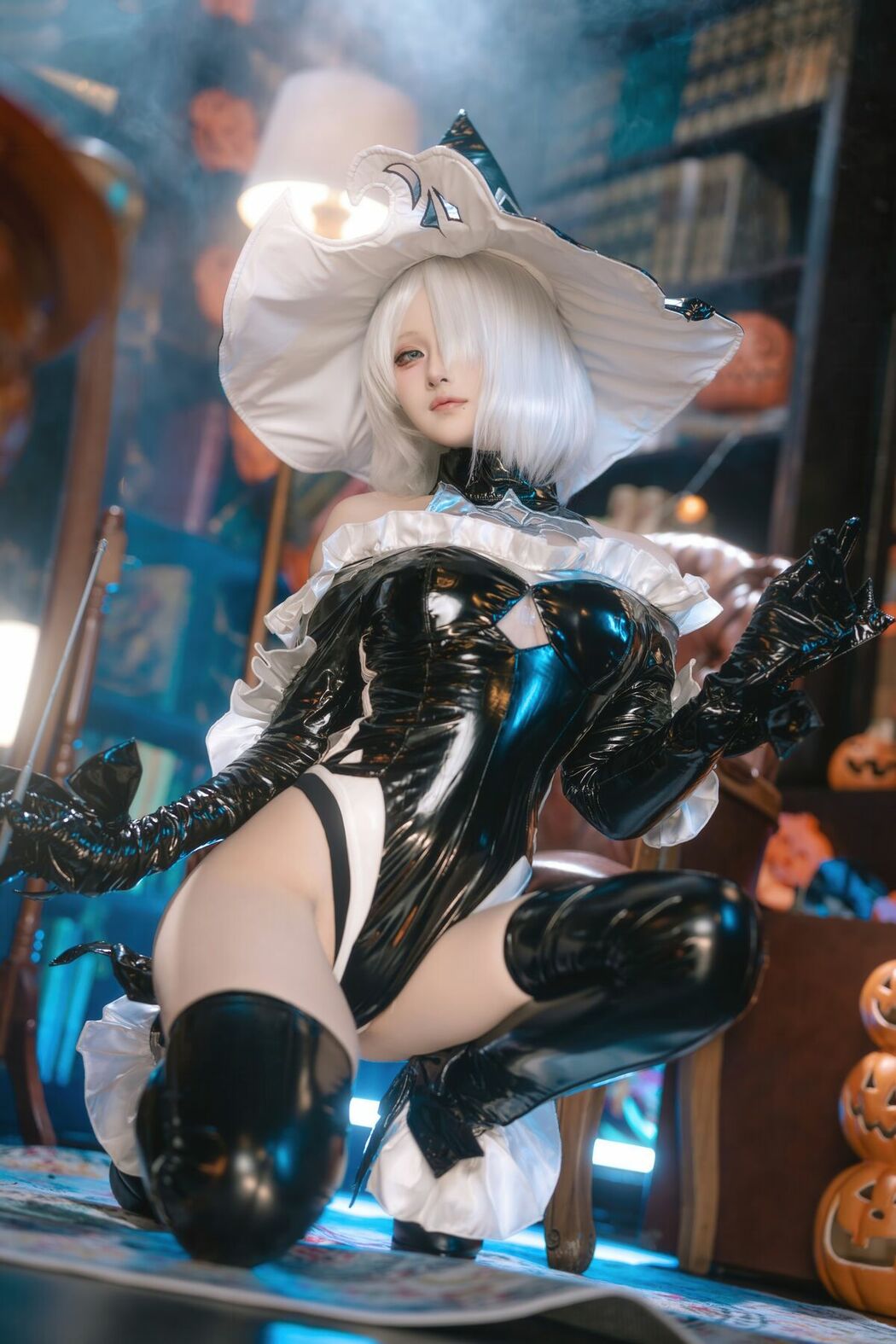 Coser@屿鱼 – 尼尔 机械纪元 2B 万圣女巫同人 (71P)