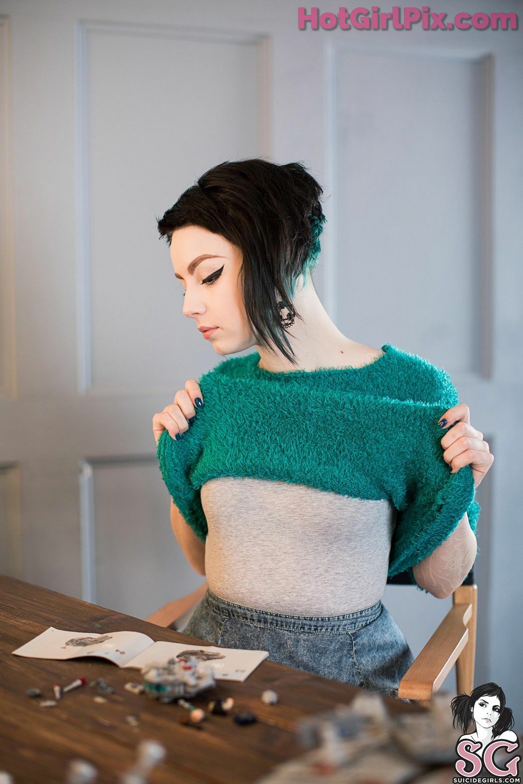 [Suicide Girls] Karanlit
