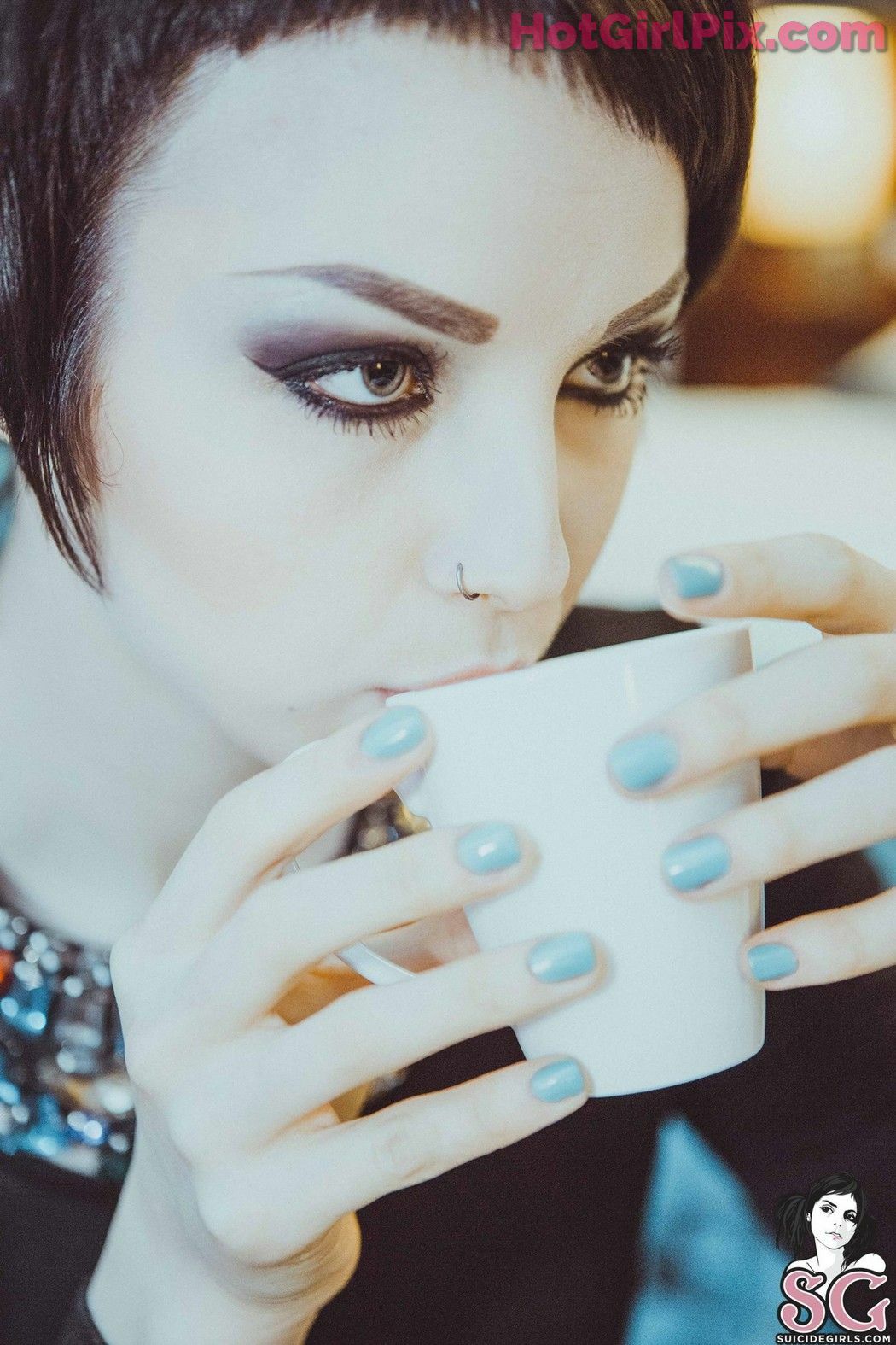 [Suicide Girls] Karanlit
