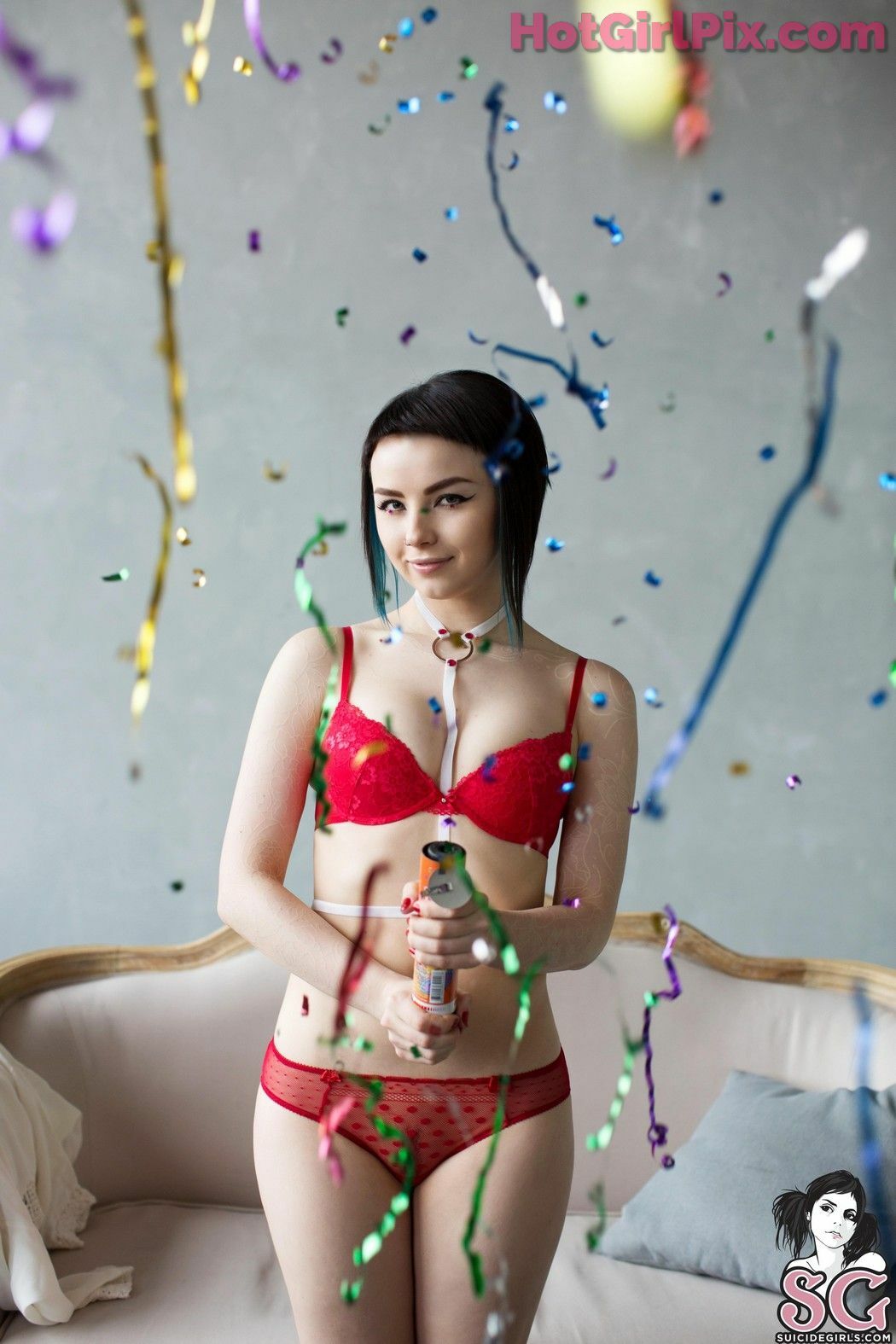 [Suicide Girls] Karanlit