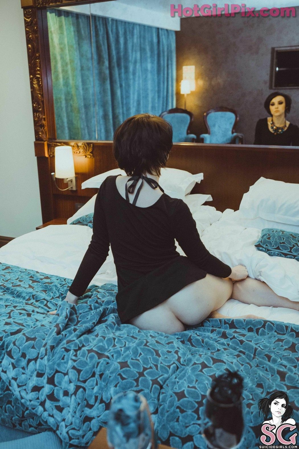 [Suicide Girls] Karanlit