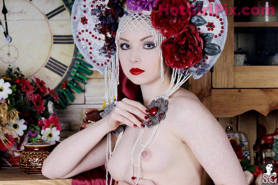 [Suicide Girls] Karanlit