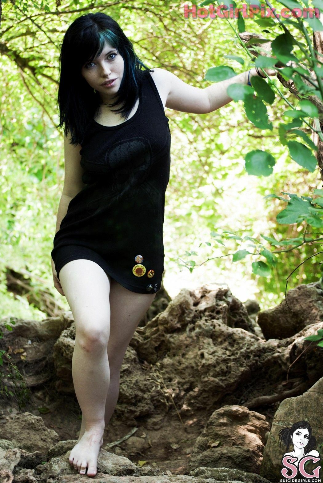 [Suicide Girls] karanlit & voly