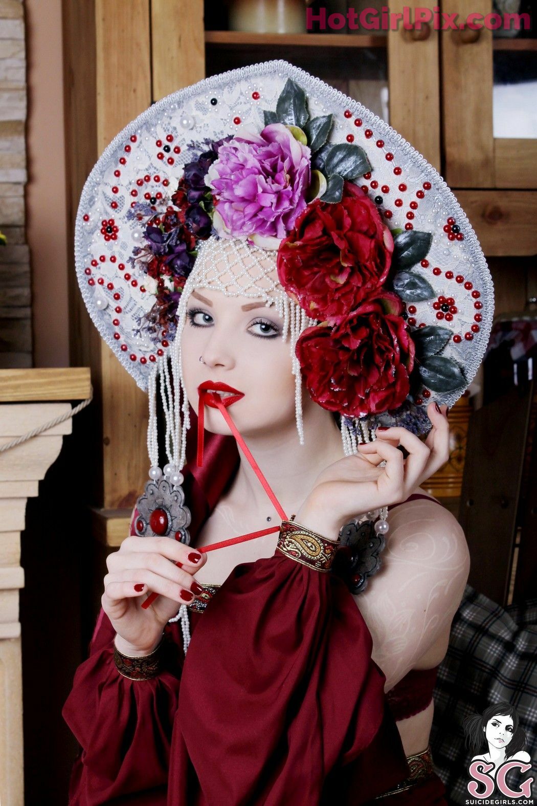 [Suicide Girls] Karanlit