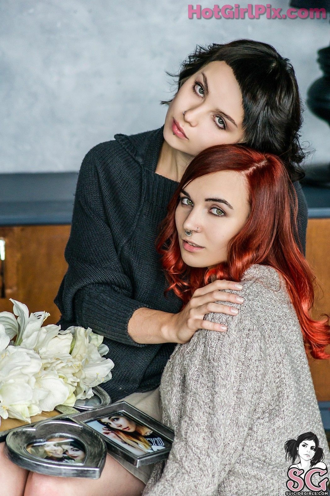 [Suicide Girls] Karanlit