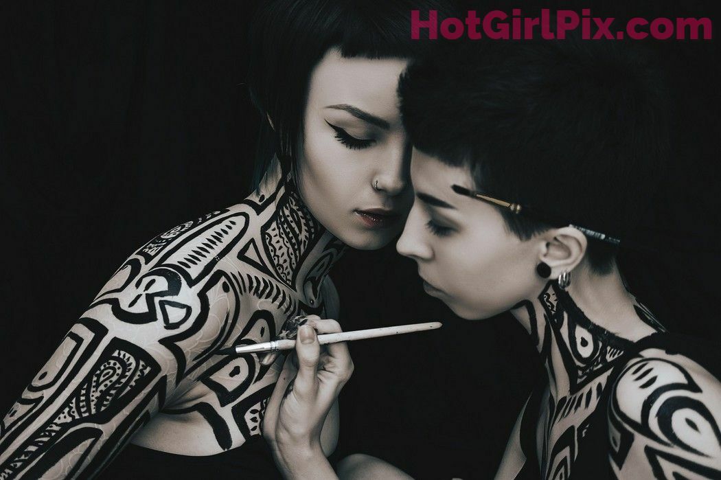 [Suicide Girls] Karanlit