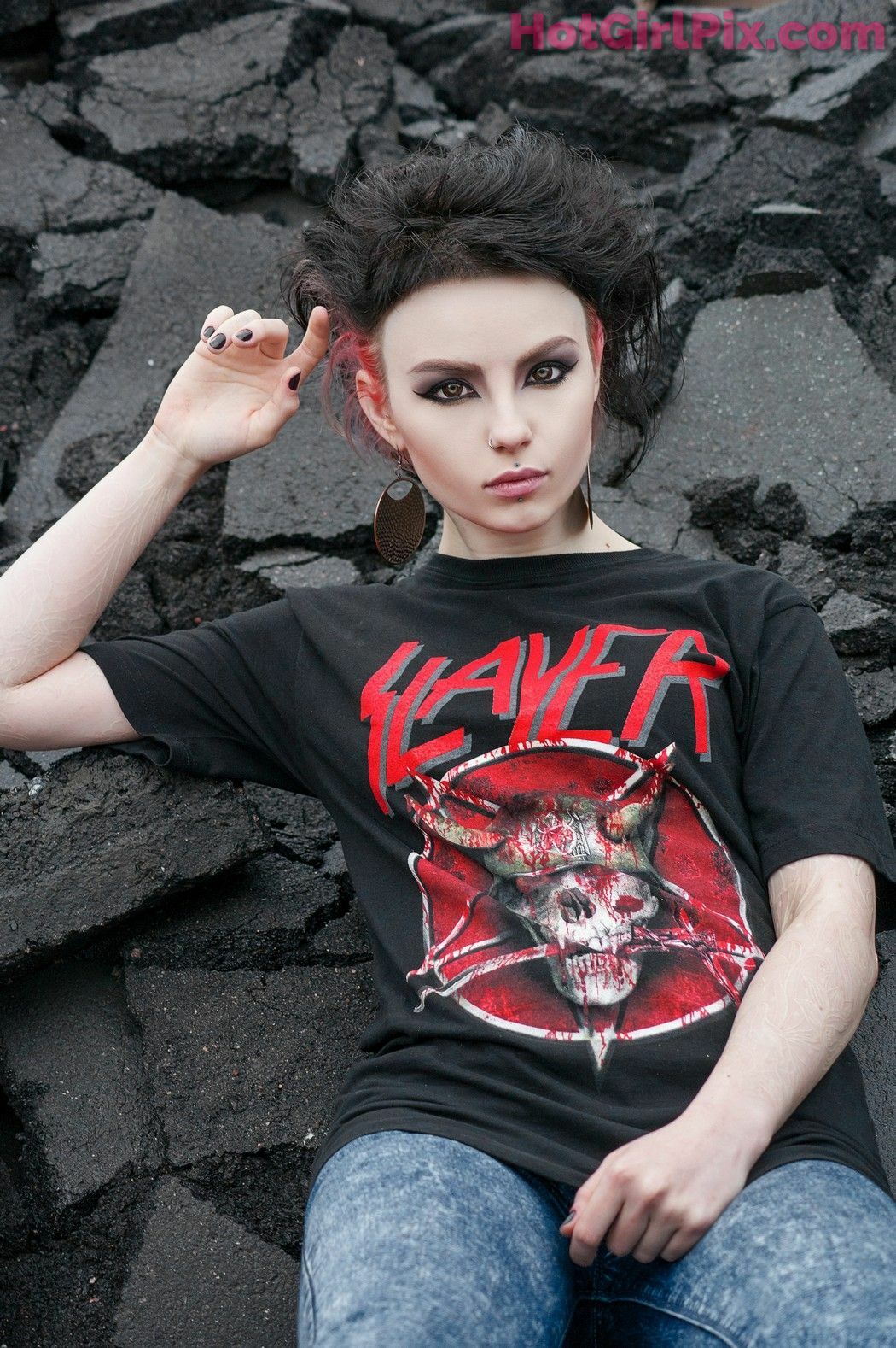 [Suicide Girls] Karanlit