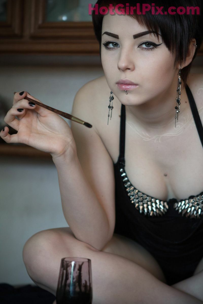 [Suicide Girls] Karanlit