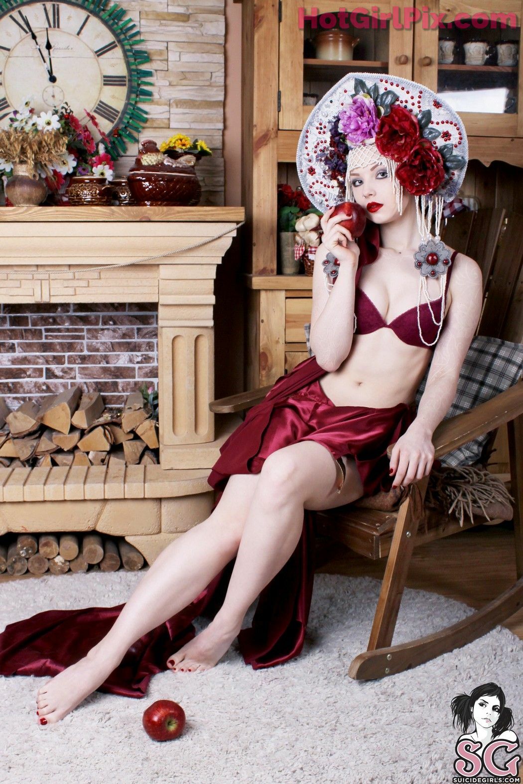[Suicide Girls] Karanlit