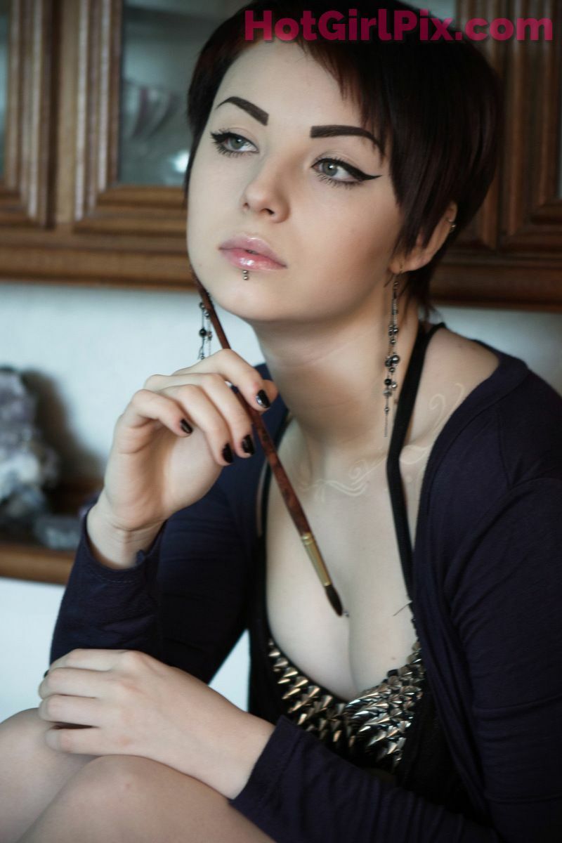 [Suicide Girls] Karanlit