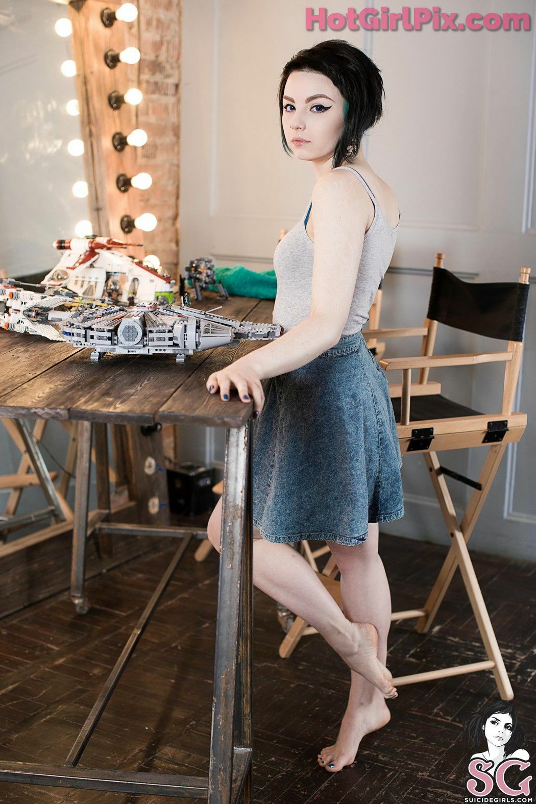 [Suicide Girls] karanlit & voly