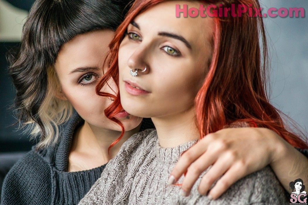 [Suicide Girls] Karanlit