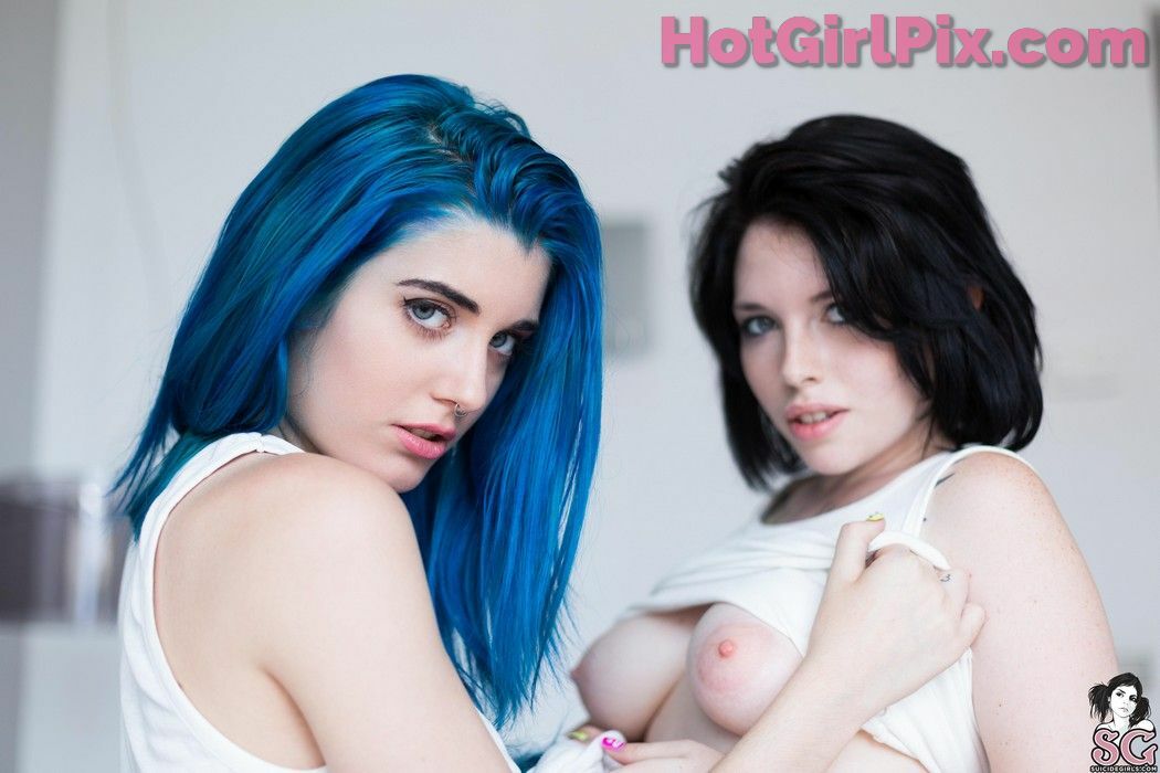[Suicide Girls] karanlit & voly