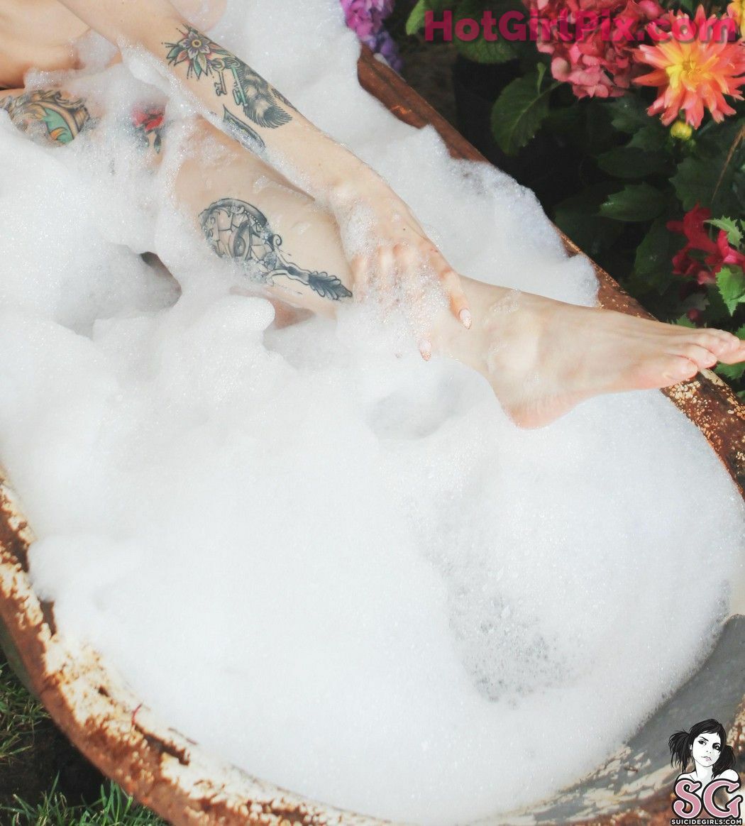 [Suicide Girls] Kaylarosalie Cover Photo