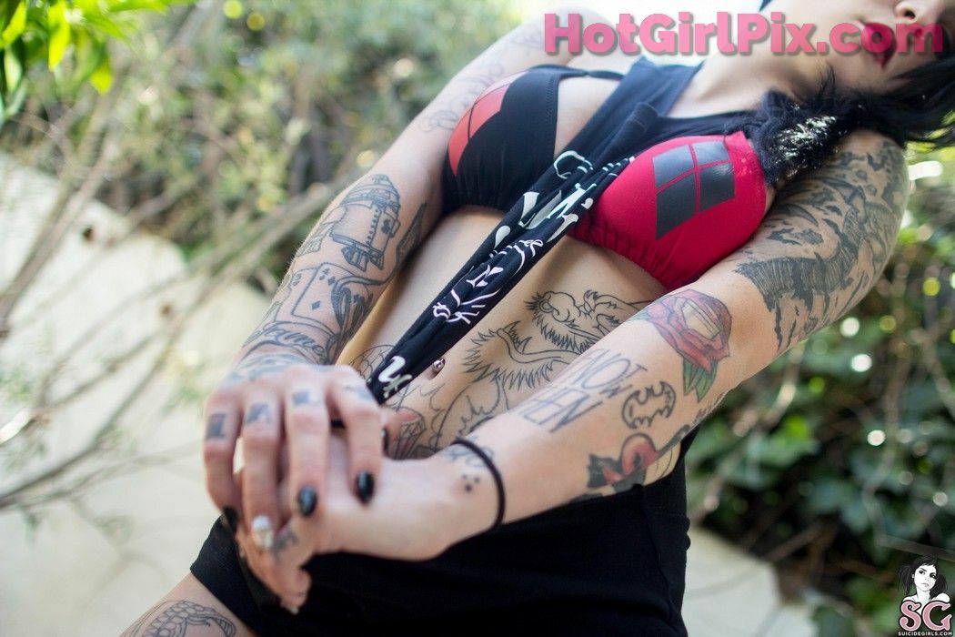 [Suicide Girls] Kirbee