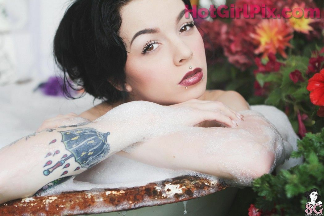 [Suicide Girls] Kaylarosalie
