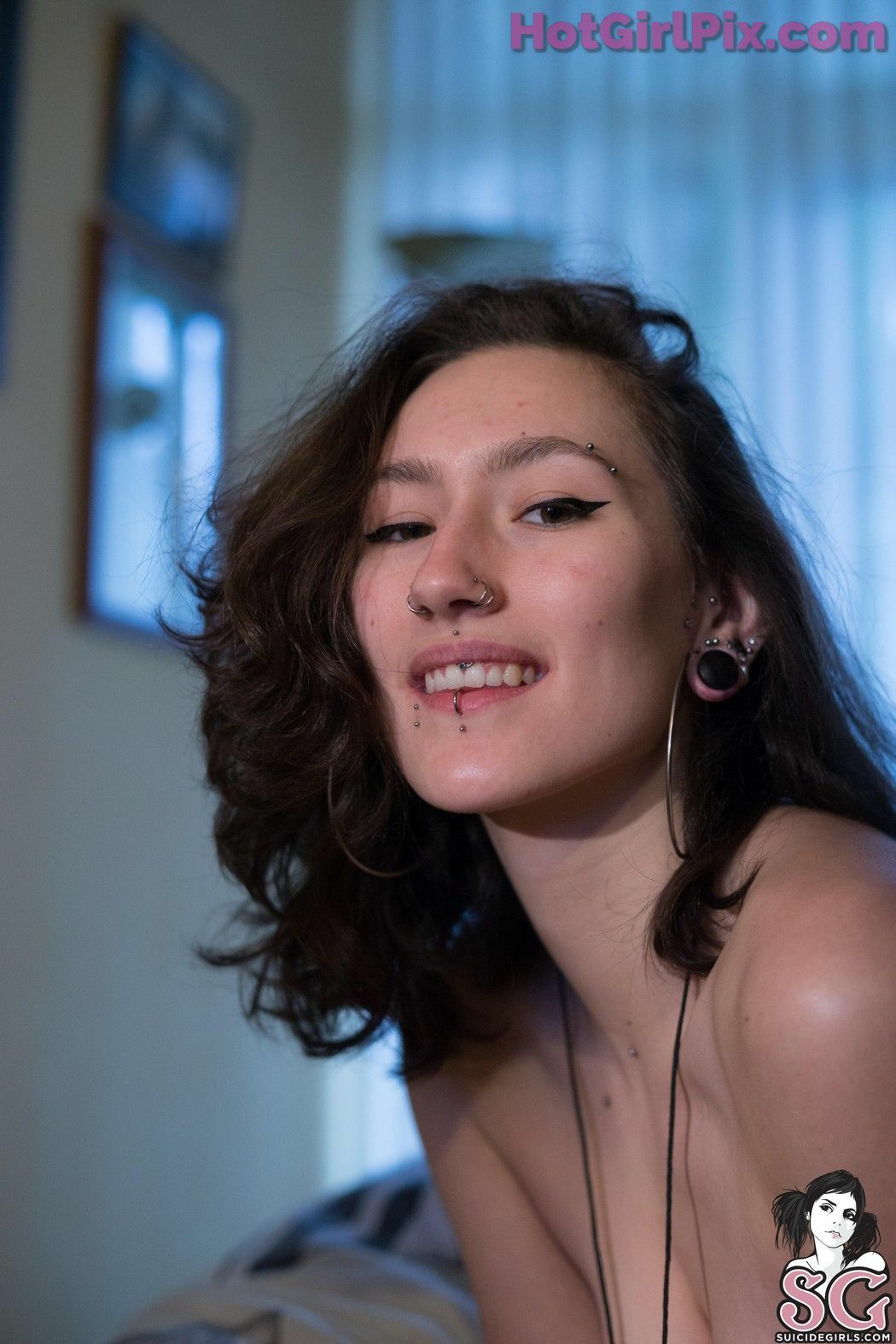 [Suicide Girls] Larabeard