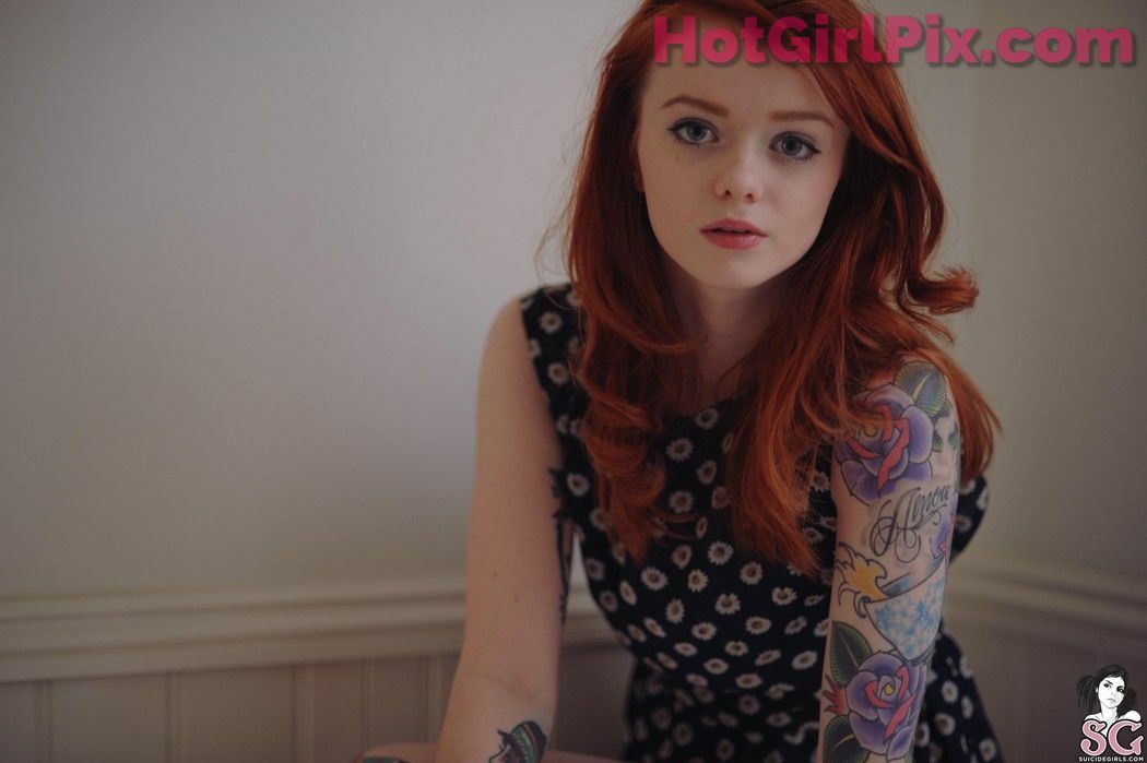 [Suicide Girls] Lass