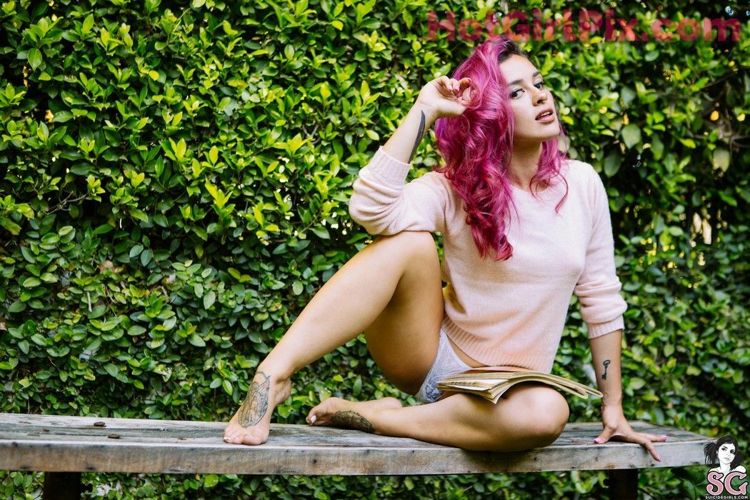 [Suicide Girls] Lascaux Centerfold