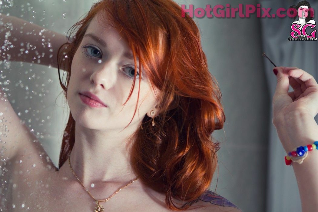 [Suicide Girls] Lass