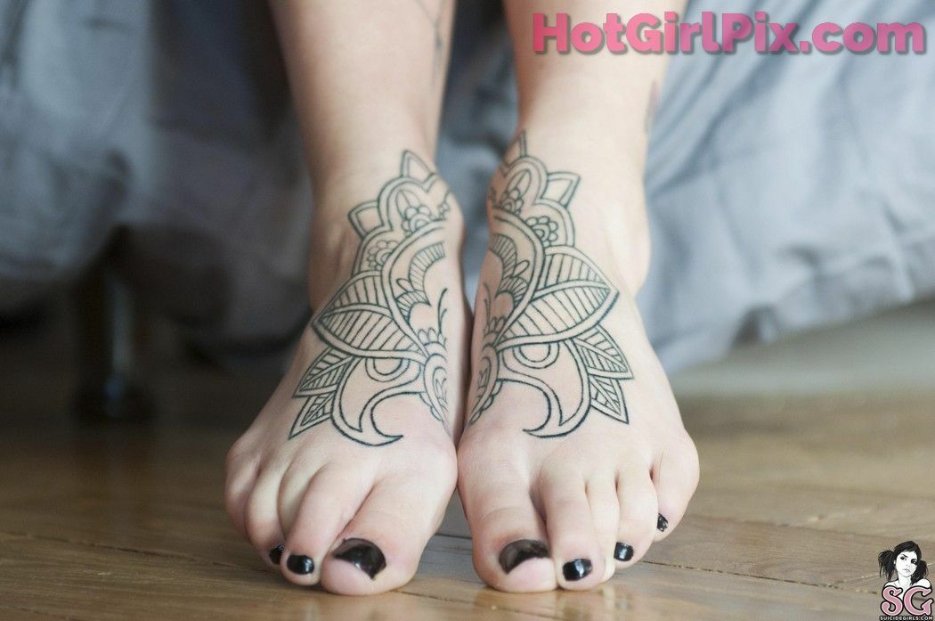 [Suicide Girls] Lalka