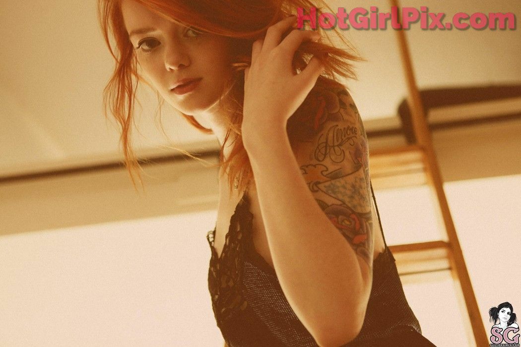 [Suicide Girls] Lass