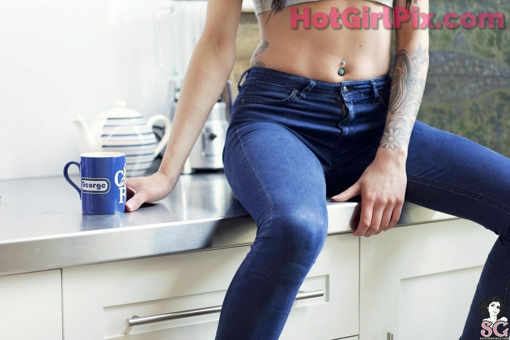 [Suicide Girls] Laurenn