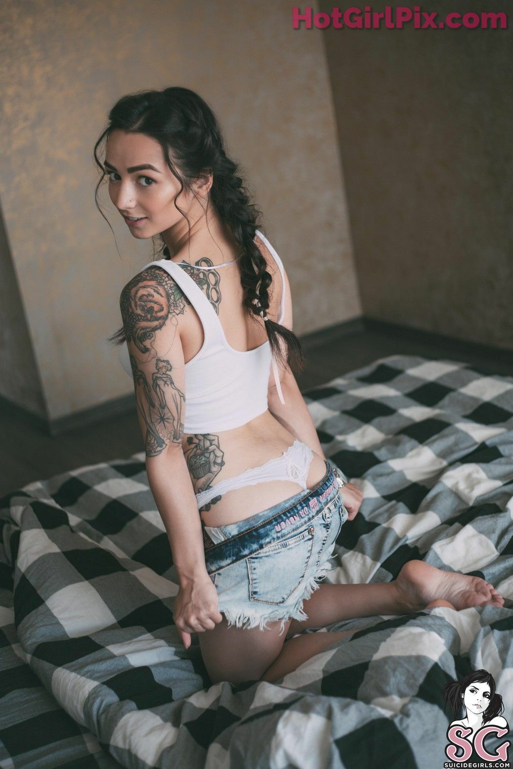 [Suicide Girls] Latoya