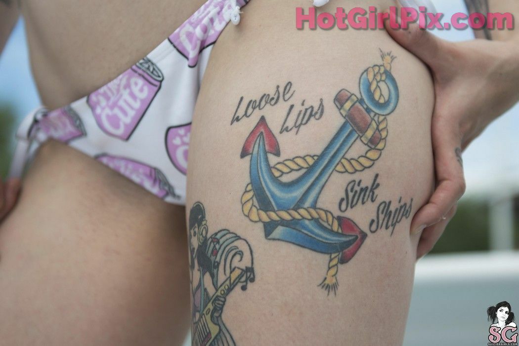 [Suicide Girls] Lovesick