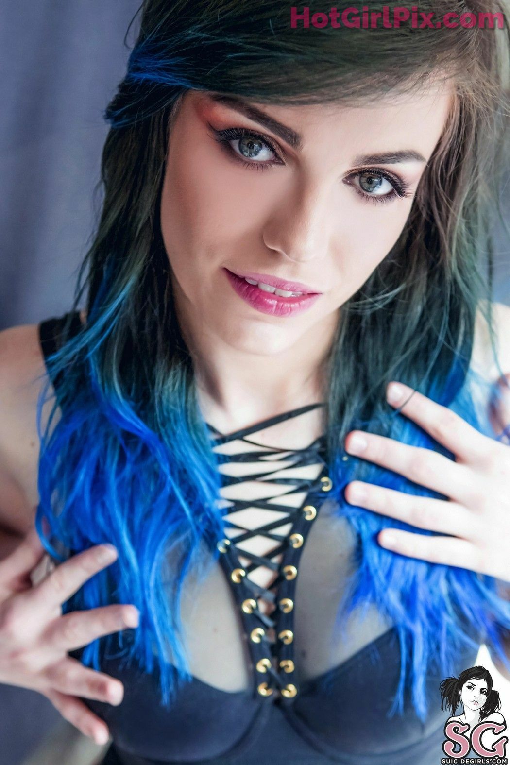 [Suicide Girls] Lovia
