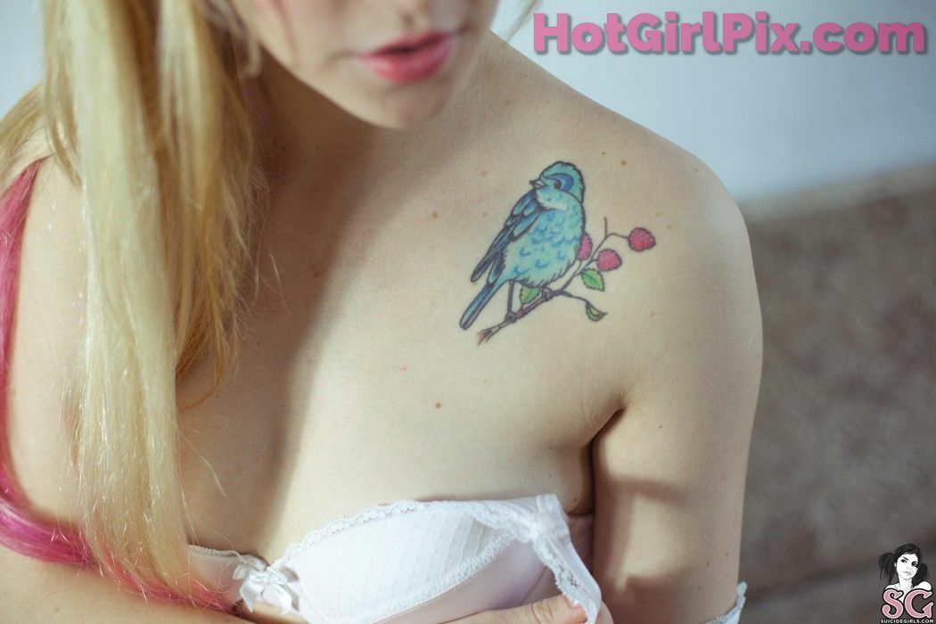 [Suicide Girls] Louvee