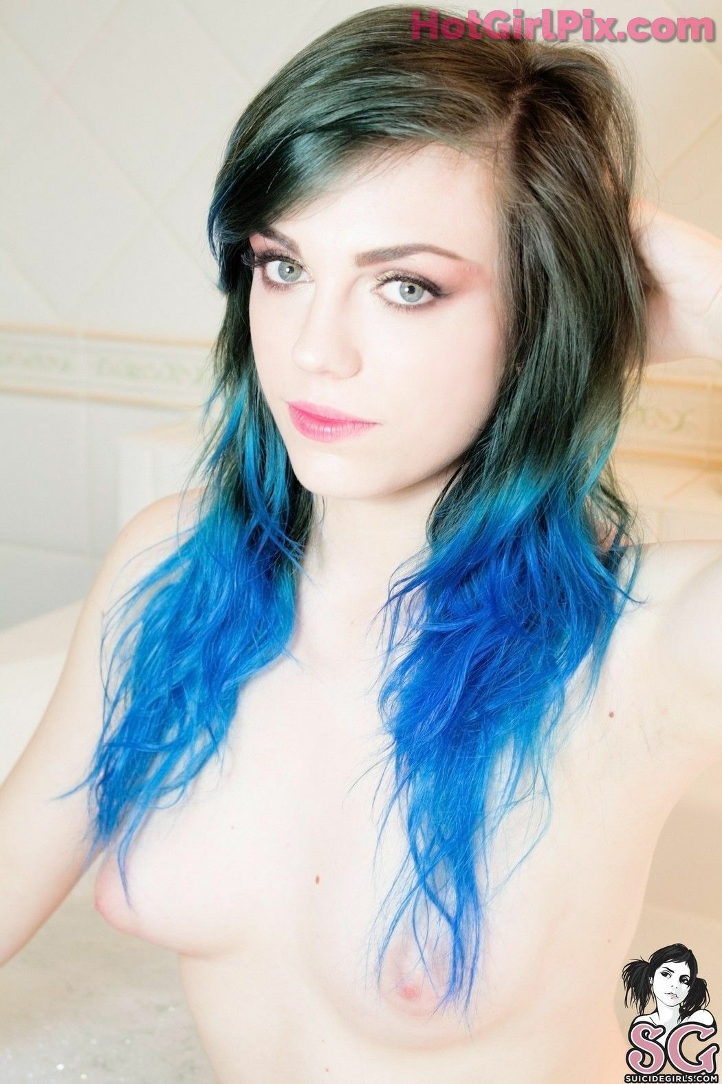 [Suicide Girls] Lovia