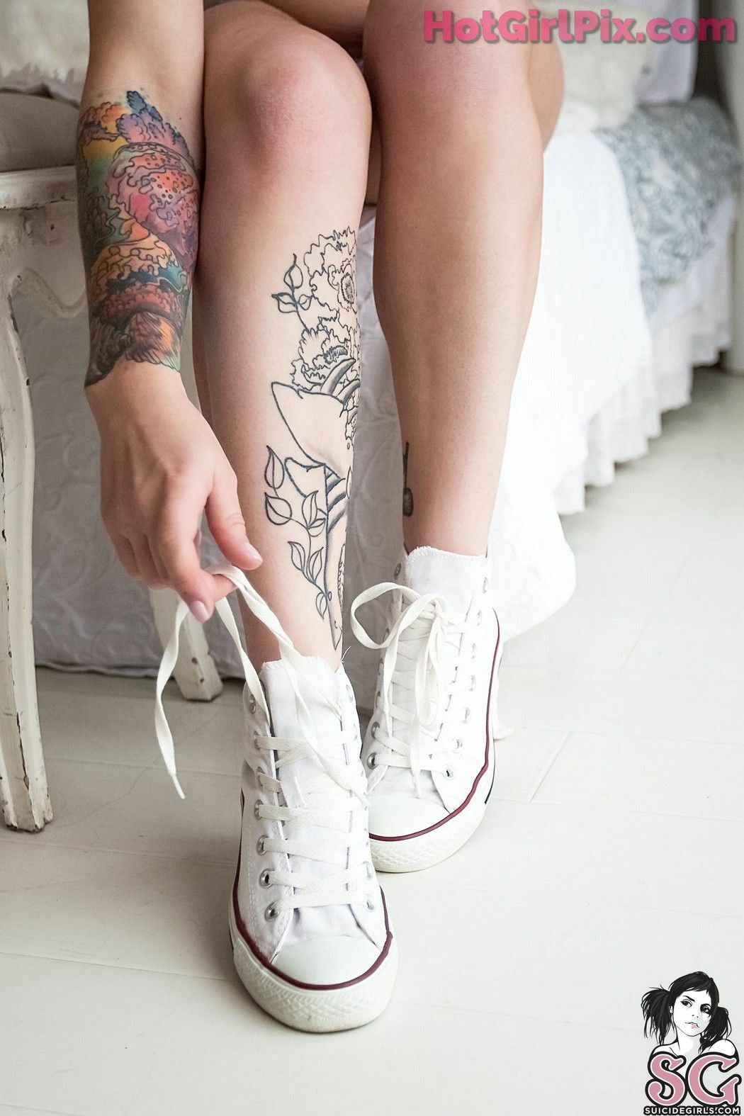 [Suicide Girls] Lovelyuba - Small And Cute