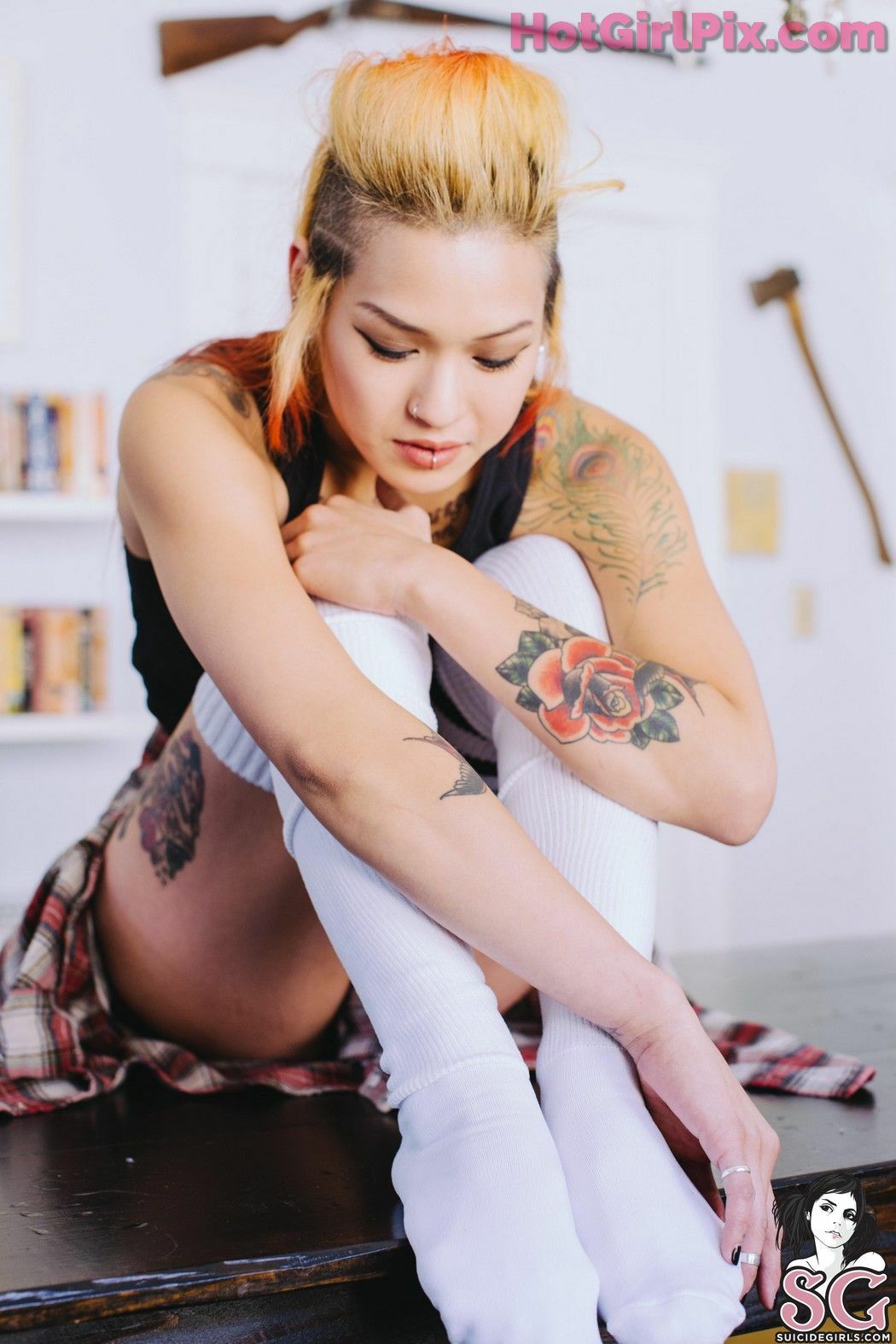 [Suicide Girls] Mahnee