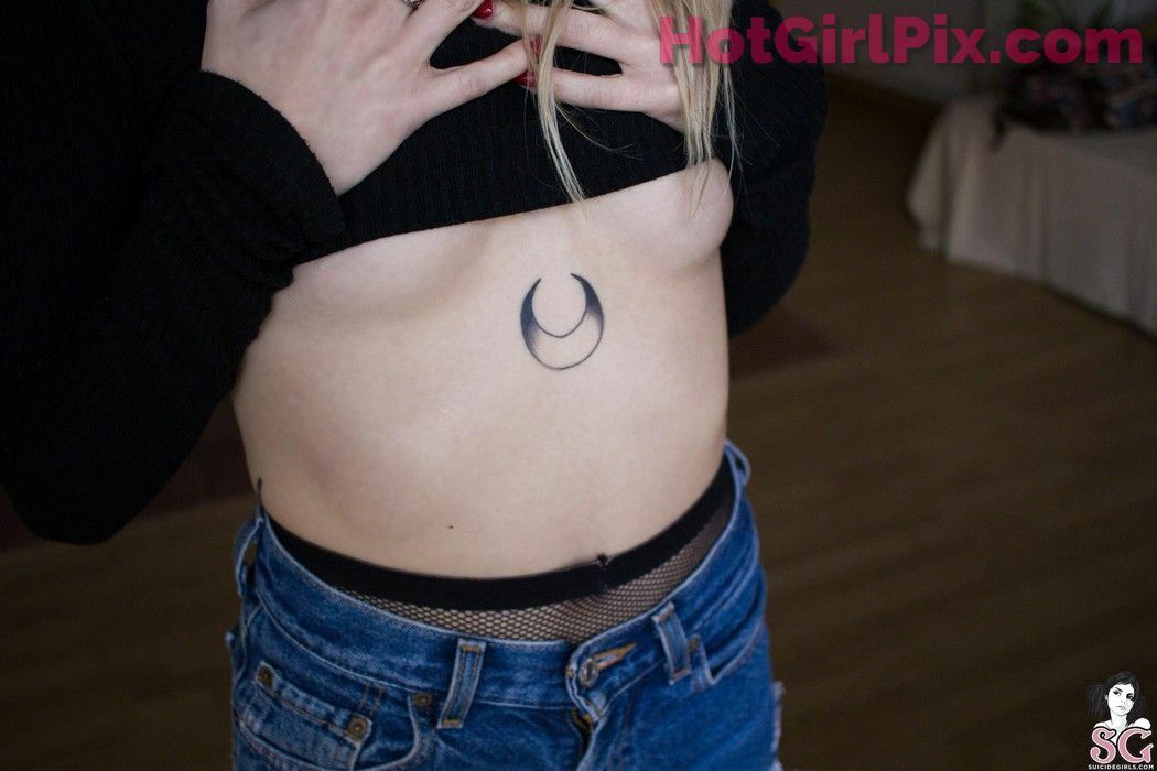 [Suicide Girls] Lyann