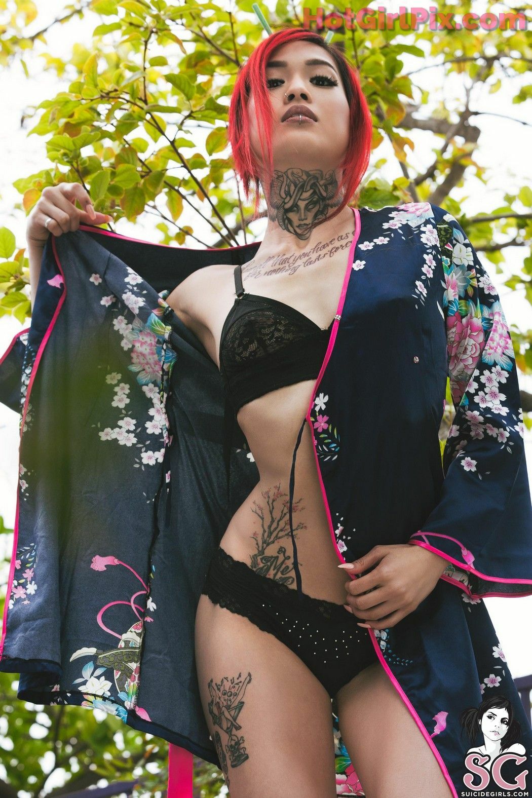 [Suicide Girls] Mahnee