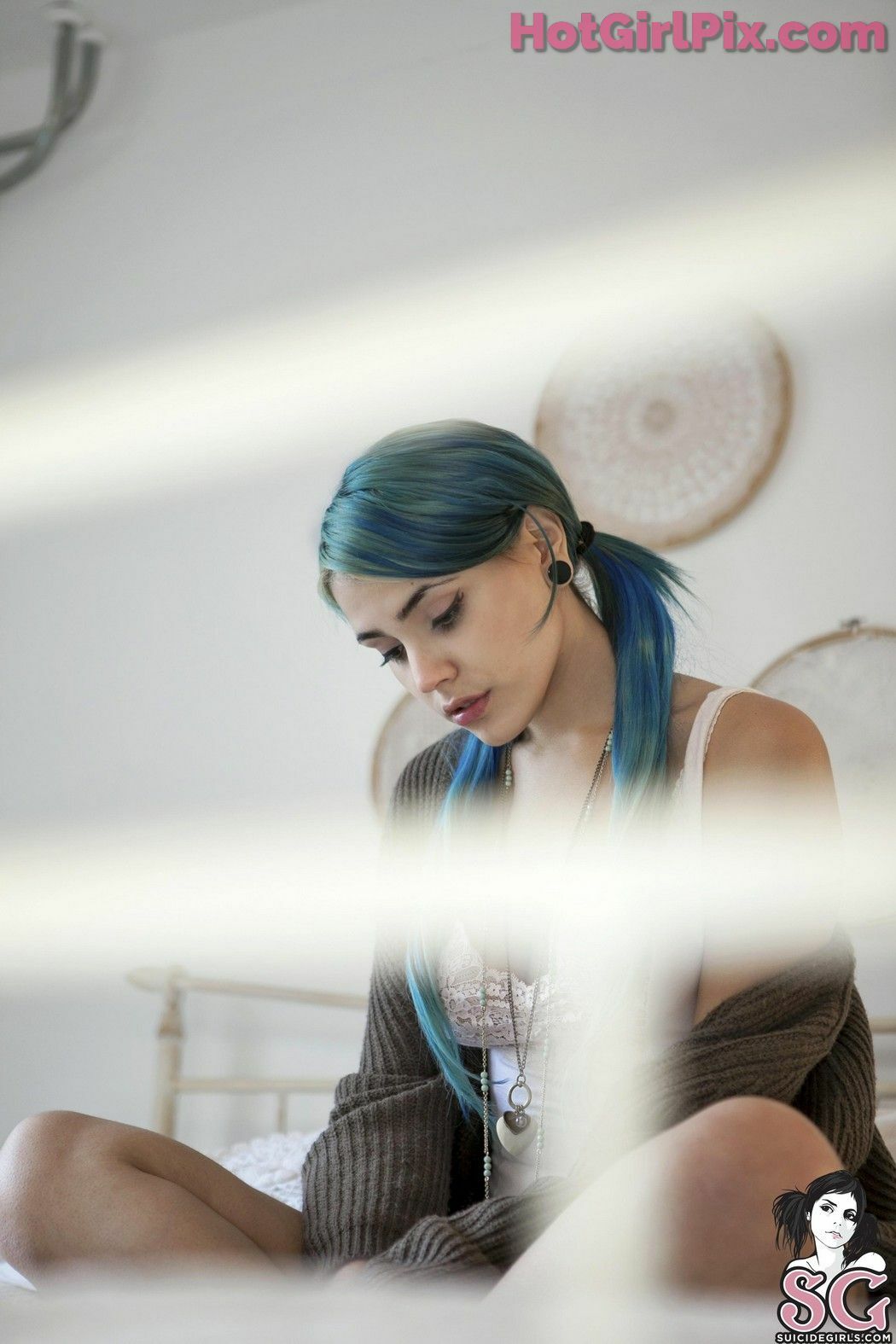 [Suicide Girls] Mendacia