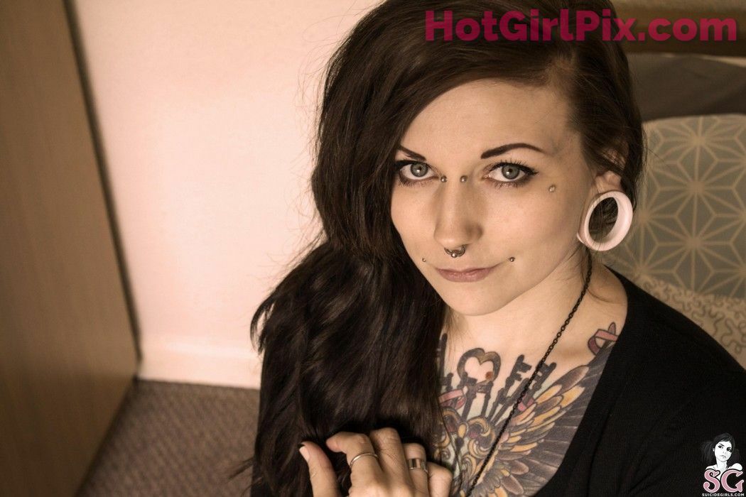 [Suicide Girls] mikaul