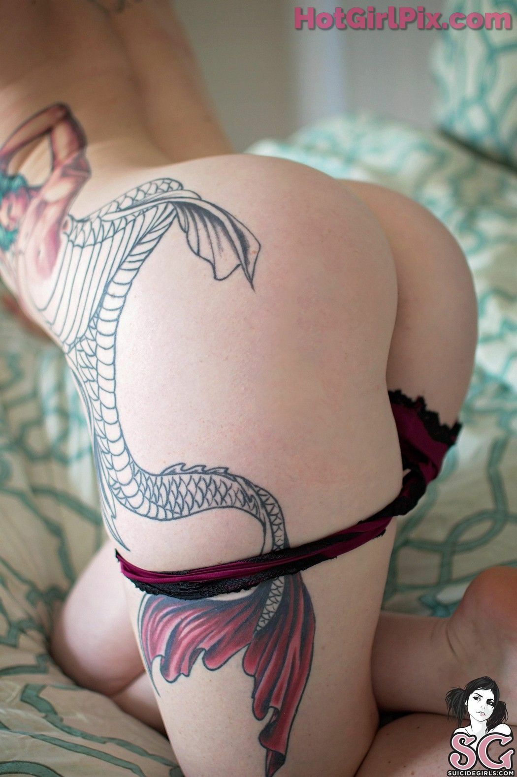 [Suicide Girls] Mjnova