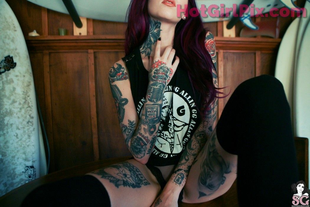 [Suicide Girls] Mizirlou