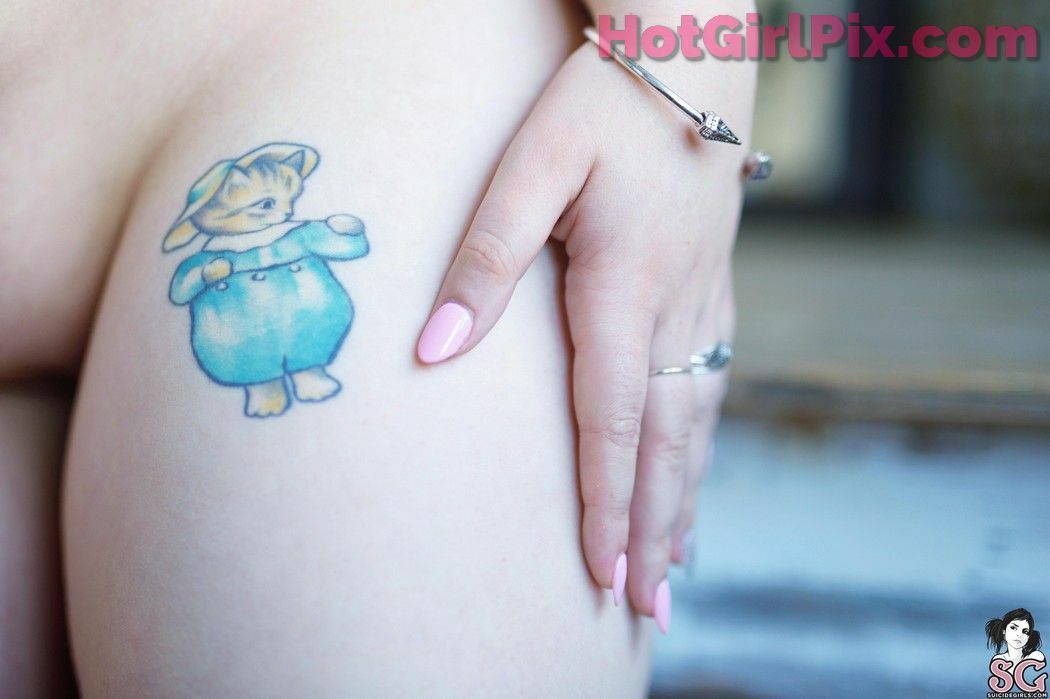 [Suicide Girls] Mouse