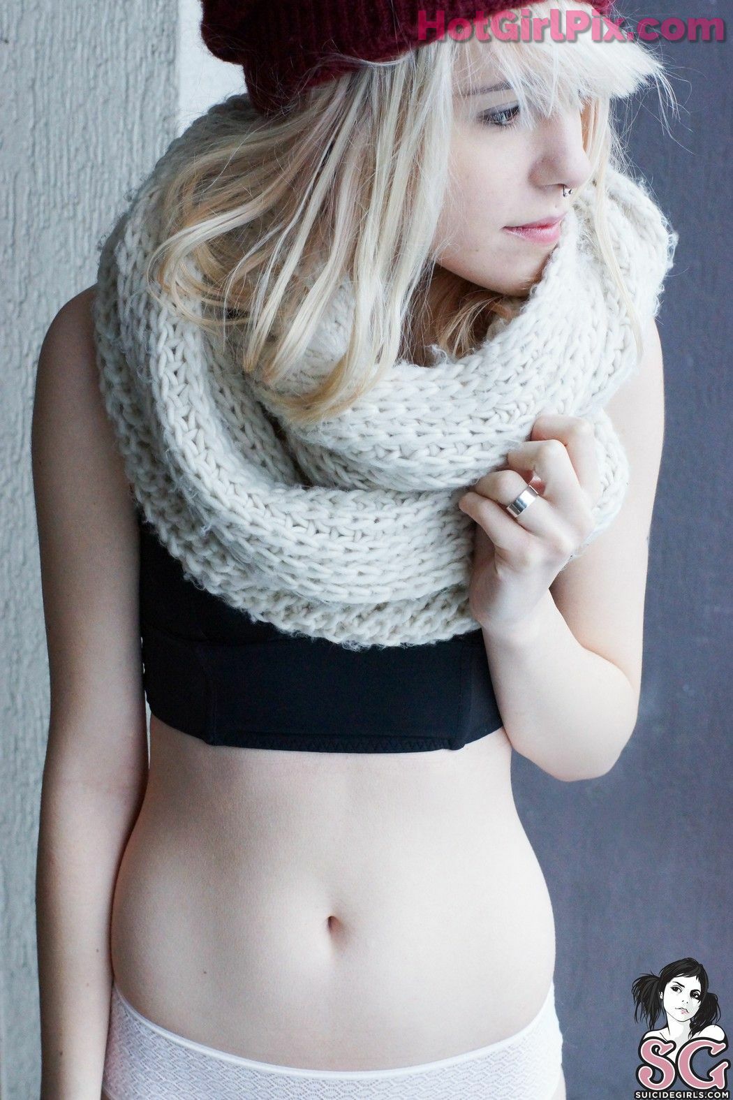 [Suicide Girls] Nur