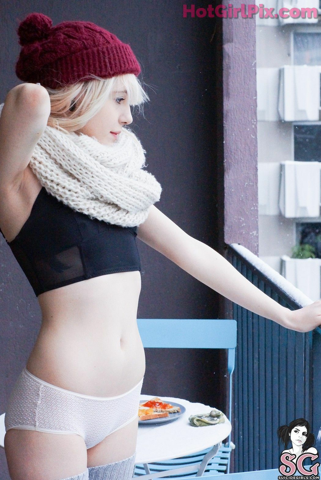 [Suicide Girls] Nur