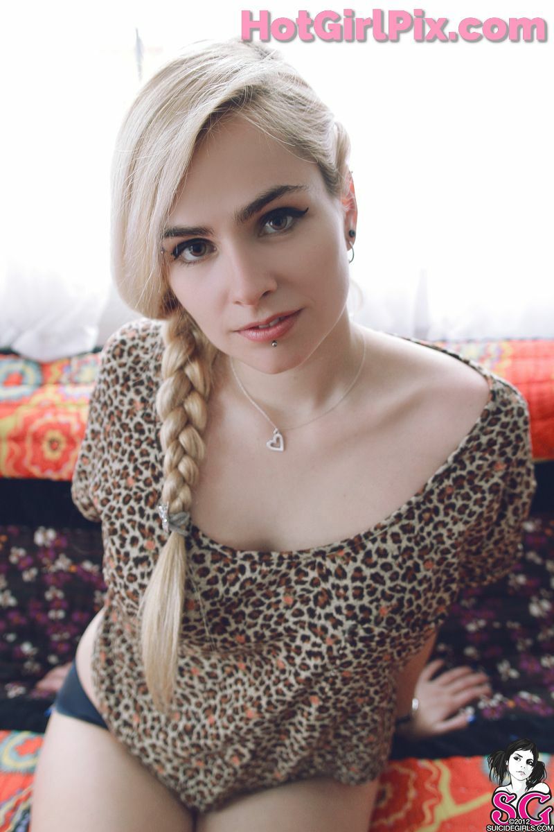 [Suicide Girls] Paloma - Three Cool Cats