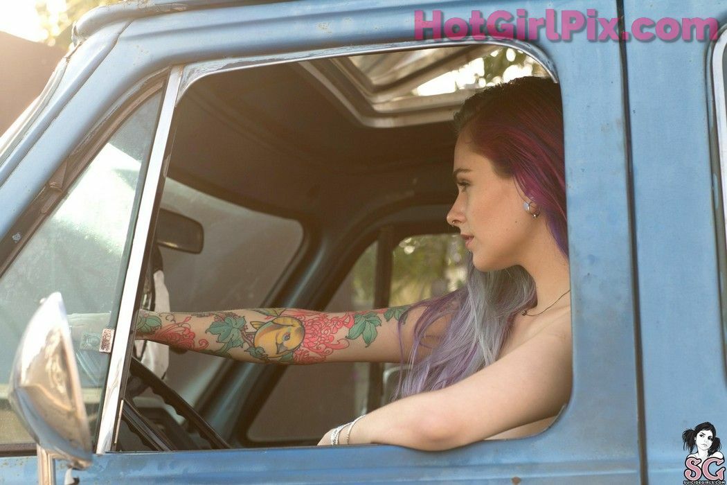 [Suicide Girls] Paloma - Magical Mystery Tour