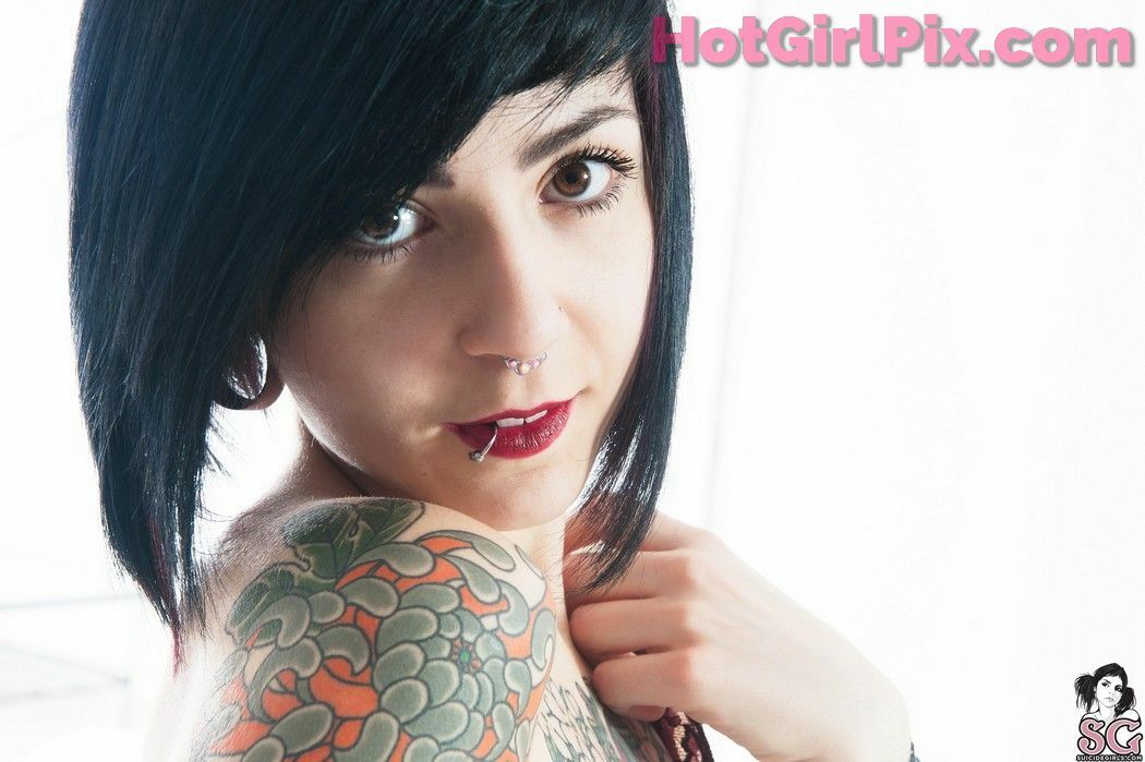 [Suicide Girls] Pandub - Burugōnyu